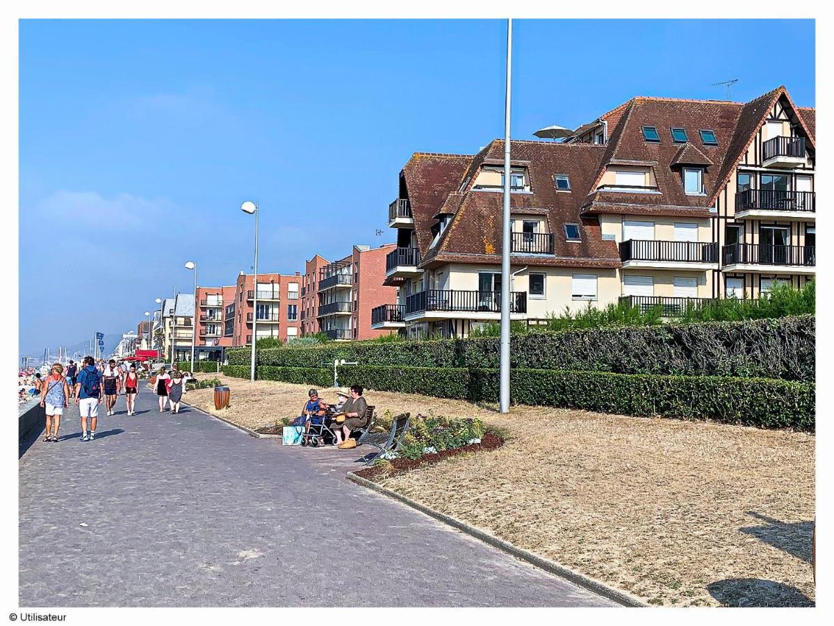 Cabourg, Appartement Plain Pied Avec Terrasse Acces Direct A La Plage Exterior foto